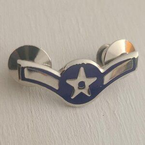 USAF E2 Enlisted Airman Lapel Uniform Pin